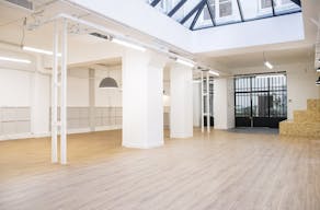 Gorgeous space in le Haut Marais - Image 1