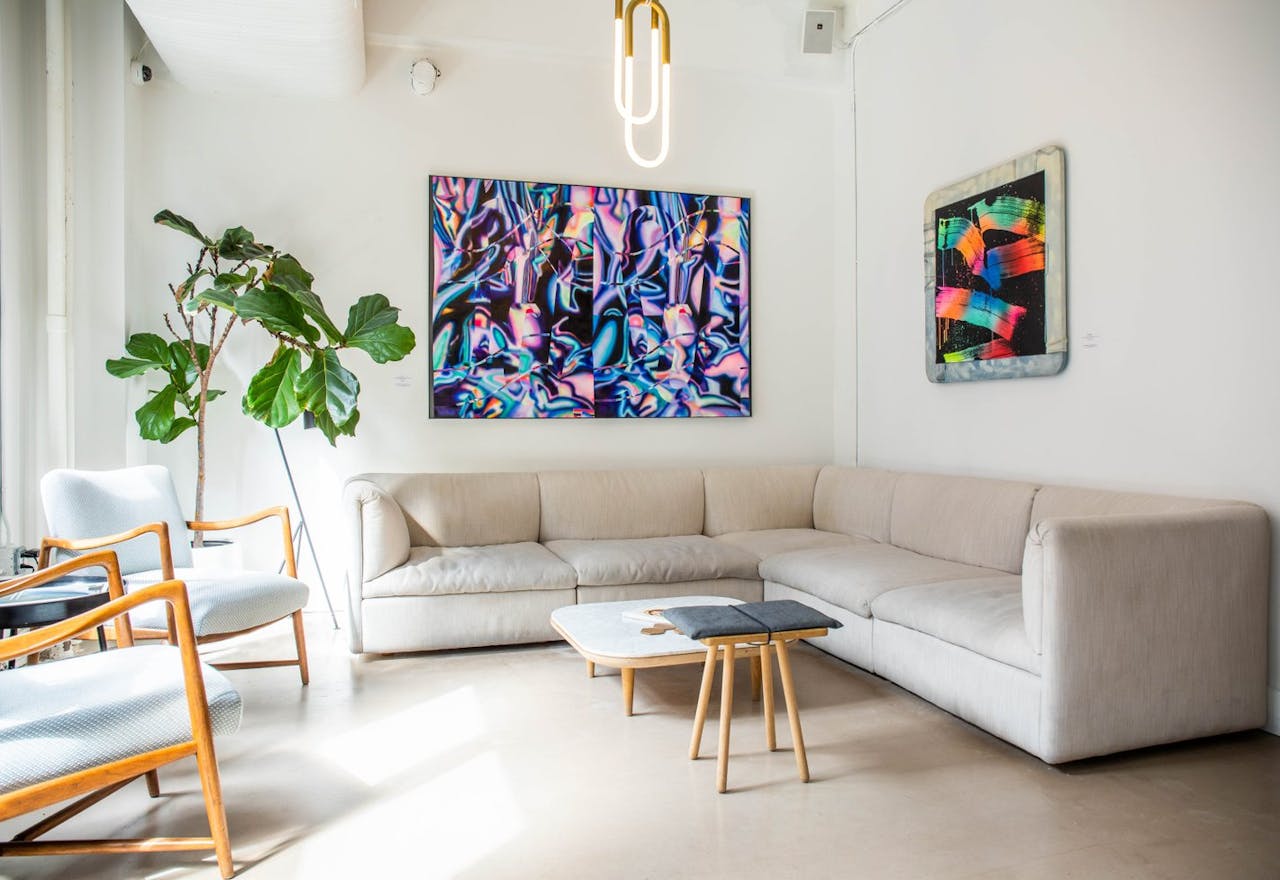 The Alcove Meeting Lounge - Image 1