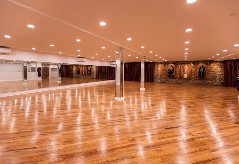 Modern Bright Studio for Events, Photoshoots and Meetings - Image 3