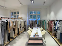  Stilvoller Showroom für Fashion & Accessoires zur temporären Vermietung Berlin Wedding – 130 m² – Erdgeschoss – barrierefrei erreichbar - Image 20