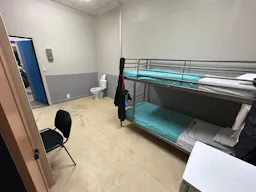 Décor/Lieu de tournage: Cellule de Prison - Image 3