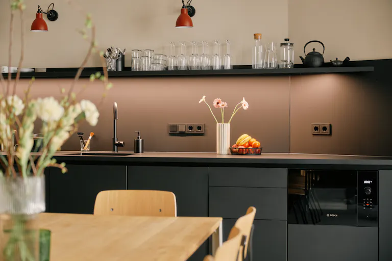 SHOP - GALLERY - POP UP - OFFICE SPACE - Image 4