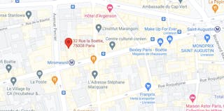 Boutique Shop Busy Area - 8th Arrondissement - Image 1