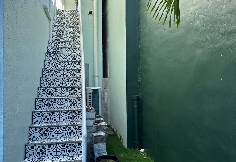 Freestanding Building for Rent During Art Basel - w/outdoor - Image 2