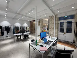 Élégant Showroom Ephémère à Paris - Image 3