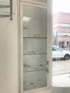 Beverly Hills Fashion Showroom/Retail Shop Space - Image 10