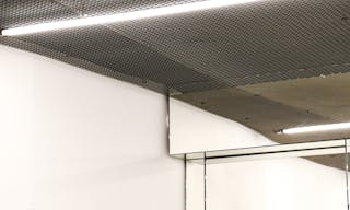 550 SqFt space on rue Saint-Martin (Haut Marais / Montorgueil / Beaubourg / Pompidou) - Image 7