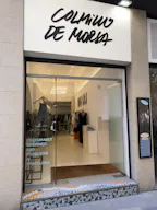 Bright 70 m² retail & pop-up space in the heart of El Born - Image 0