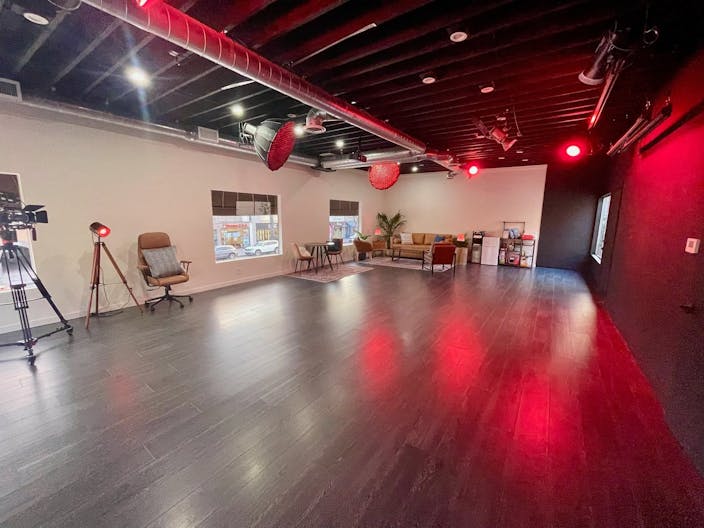 Flex Studio Space - Industrial - Class/Meeting/Photography & more! - Image 1