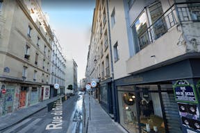 Gorgeous Boutique in Le Marais - Image 1