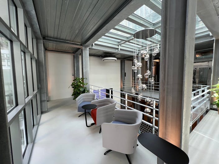 Creative Space - Ideal Offices / Corporate Event / Filming - Image 2