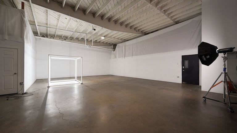 Large Production Photo and Video Studio 4 - Image 0