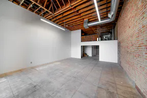 Stunning Retail Space on Iconic Sunset Boulevard - Image 7