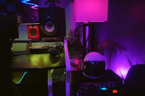 Capturing Creativity: A Photography and Recording Studio - Image 8