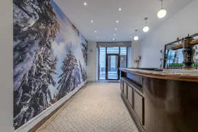 Aboukir Showroom - Image 6