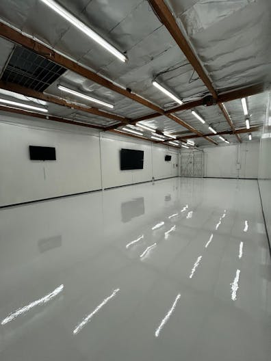 EVENT VENUE (HALL, SALON, PRODUCTION) - Image 0