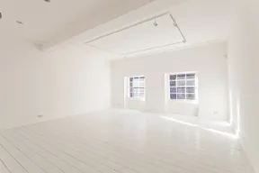 Exclusive Townhouse Rental in the Heart of London - Image 13