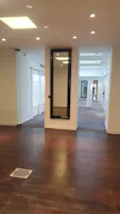 Prime Location Boutique - Triangle d'Or Paris - Image 21