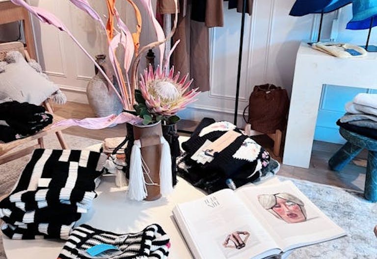 Jewel Box Pop-up Space by the Ocean - Image 3