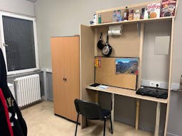 D�cor/Lieu de tournage: Centre p�nitentiaire / Prison - Image 8