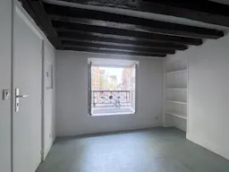 Superbe Galerie/Showroom au Cœur de Saint-Germain et Pont Neuf - Image 11