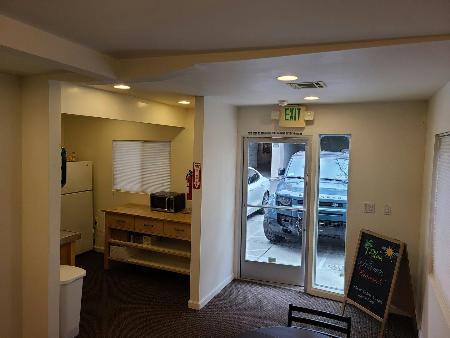 Showroom and Creative Space on West El Camino Real, Mountain View