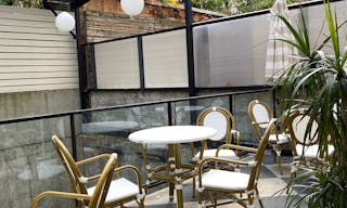 Outdoor Oasis in Prime Williamsburg - Image 10