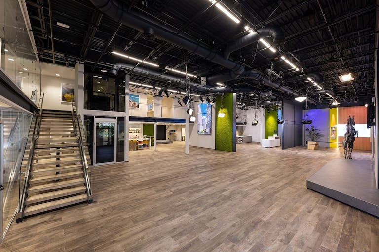 High-End Private Studio with Versatility - Image 0