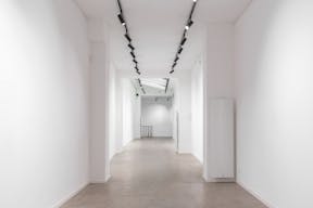 Boutique - Art Gallery Paris centre Marais - Image 0