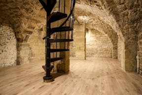 High-Ceiling Showroom | Palestro (Paris 2e) — Steps from Marais & Palais Royal - Image 6