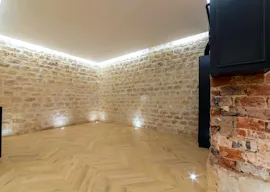 Chic Event Space In Marais - Image 9