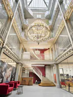 Espace de Prestige de 2000 m² sous Verrières (avec parkings) – Paris 9e - Image 7
