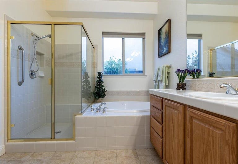 gated 55+ community of Heritage Park - Image 1