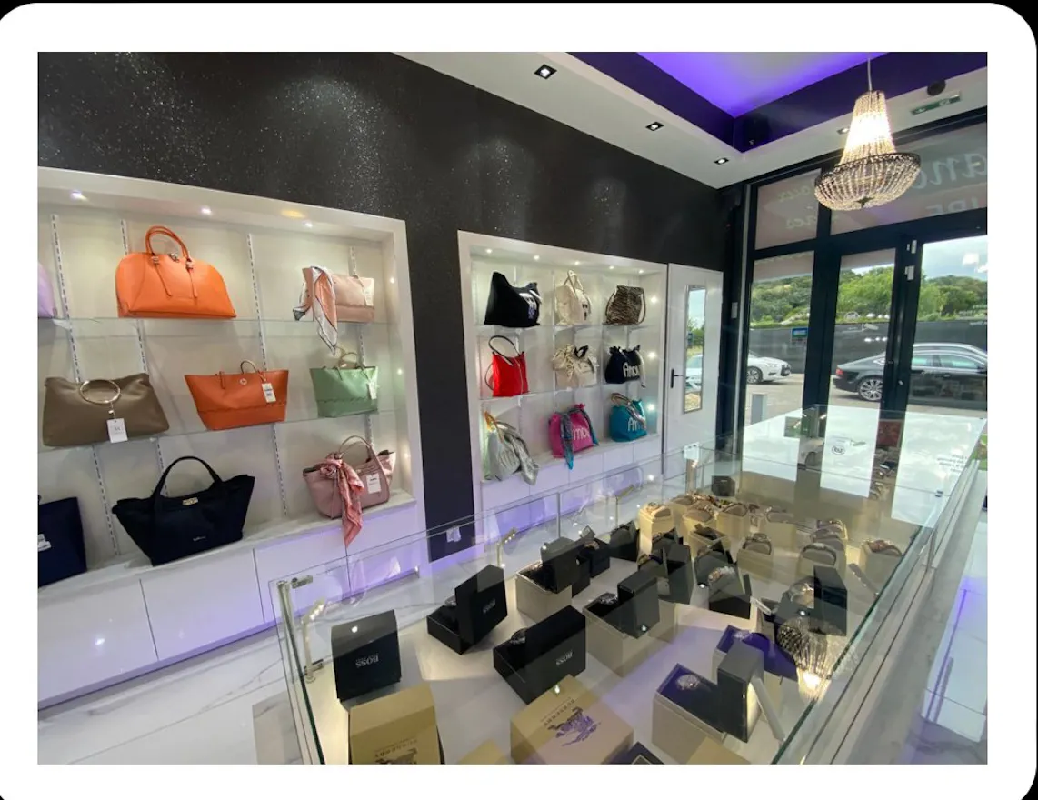Une charmante boutique pop-up store de 50 m² à Alès - Image 2
