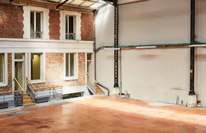 Unique Hybrid Space in Paris - Image 15