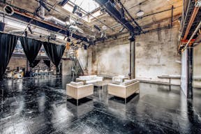 Industrial Pop-Up Space - Image 1