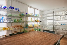 Gorgeous Daylight Studio With Attached Prop House (Hot Set Props) - Image 15