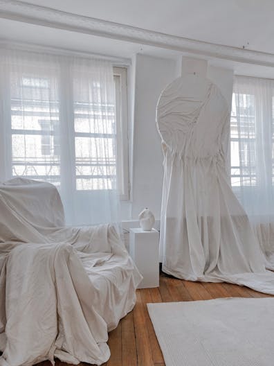 Artist apartment, minimalist & design - Image 2