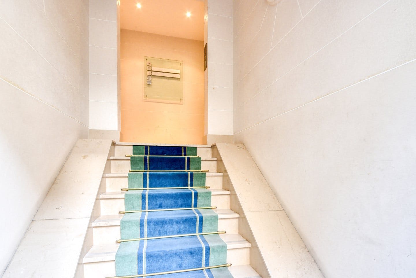 345 sqm Event and Showroom Space near Parc Monceau, Paris
