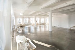 DTLA Skyline View Penthouse - Image 4