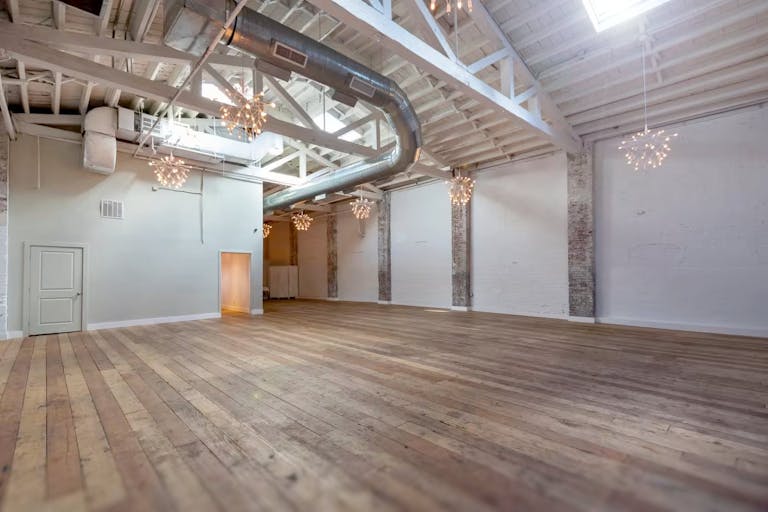 Versatile Loft Space for Rent - Production and Private Events - Image 4