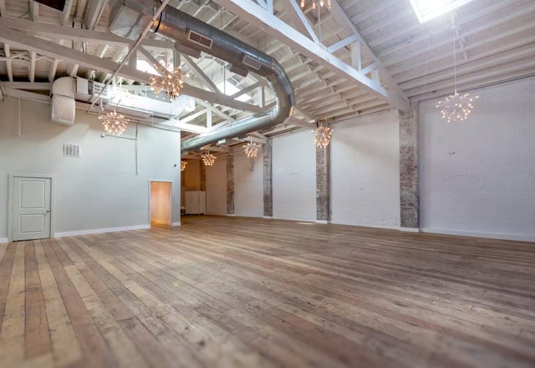 Versatile Loft Space for Rent - Production and Private Events - Image 4