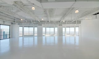 US Bank Tower - Image 0