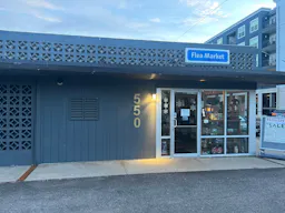 Great Downtown Retail /Office space available - Image 3