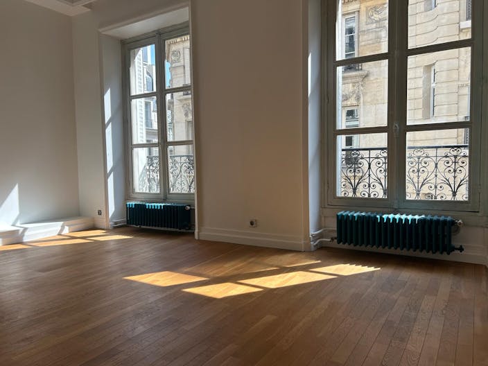 Showroom/Appartement privé - Image 1