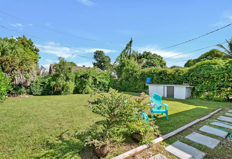 Large Lawn Space - Blank Canvas - Image 1