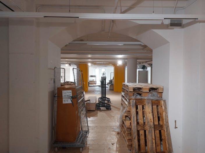 Ground Floor Retail Space in Magna Plaza - Image 4