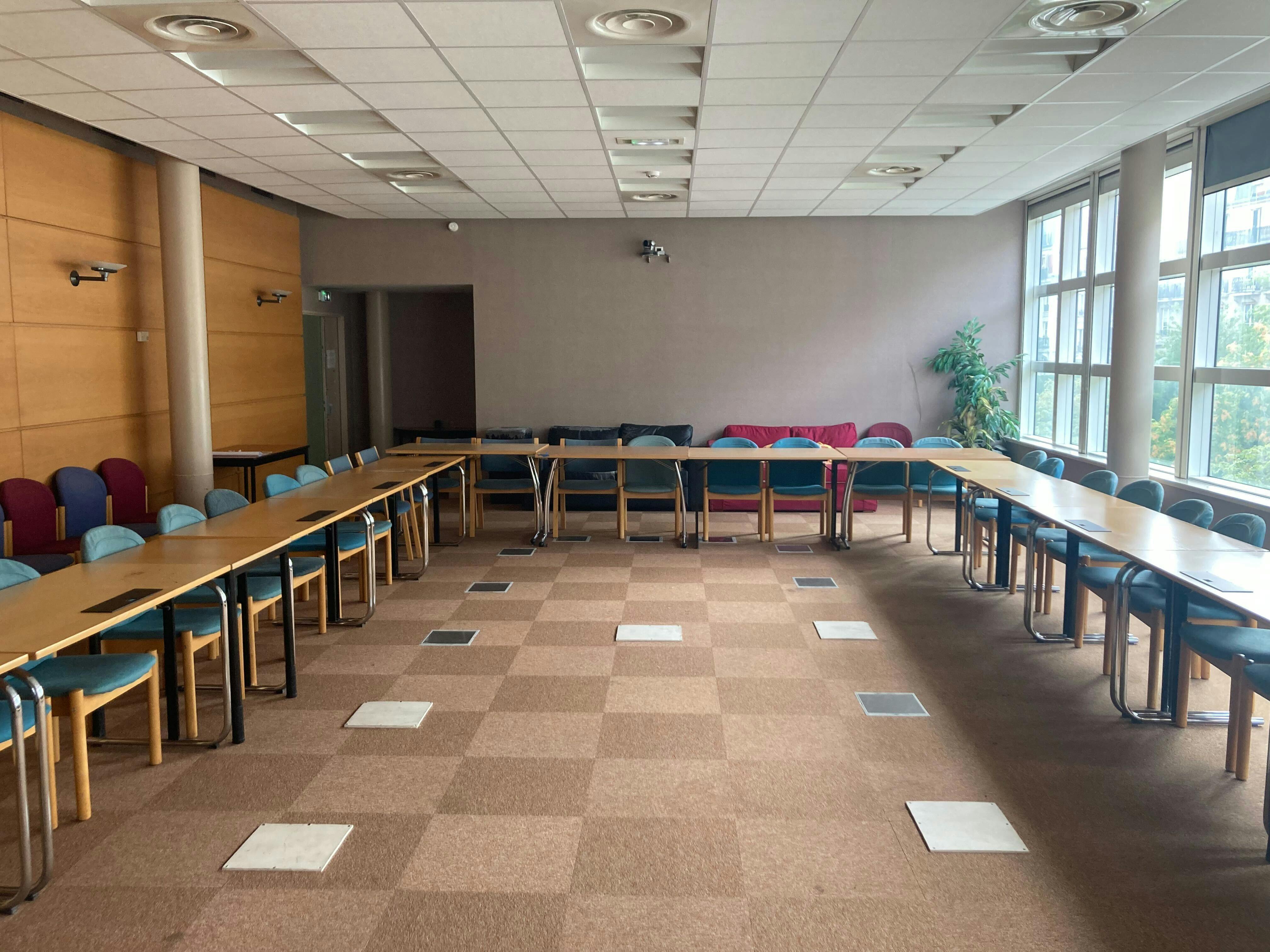 Unique 96 sqm Meeting and Event Space in Paris 5th