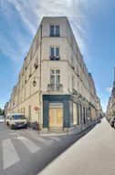 Beautiful Pop Up Boutique in Le Marais - Image 1