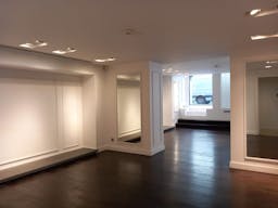 Prime Location Boutique - Triangle d'Or Paris - Image 18